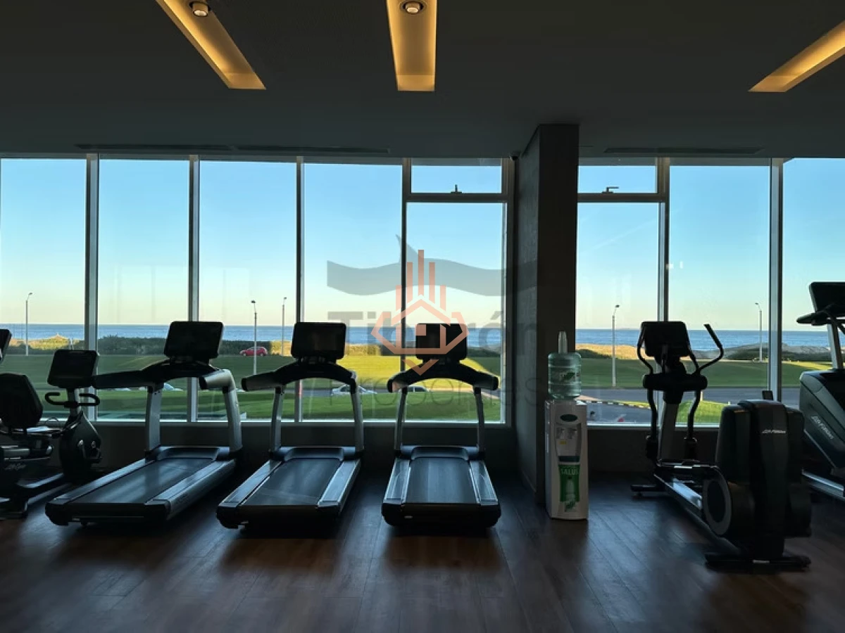 Le Parc III - Piso alto frente al mar