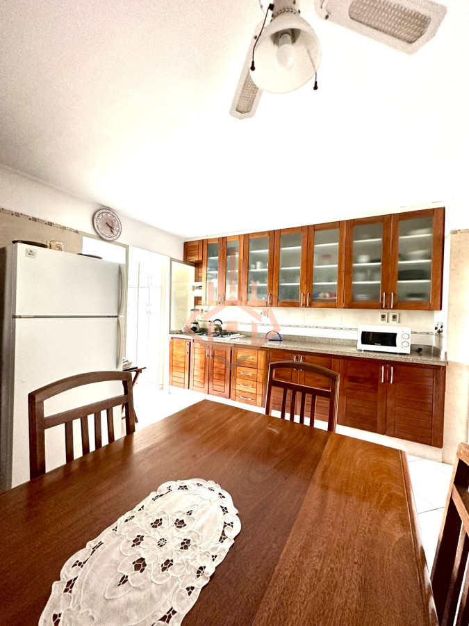 Venta Apartamento 3 dormitorios más dependencia sobre Roosevelt