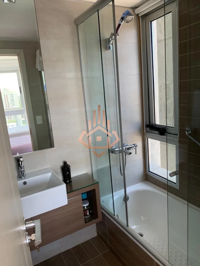 Venta Apartamento de 3 dormitorios con vista al mar.