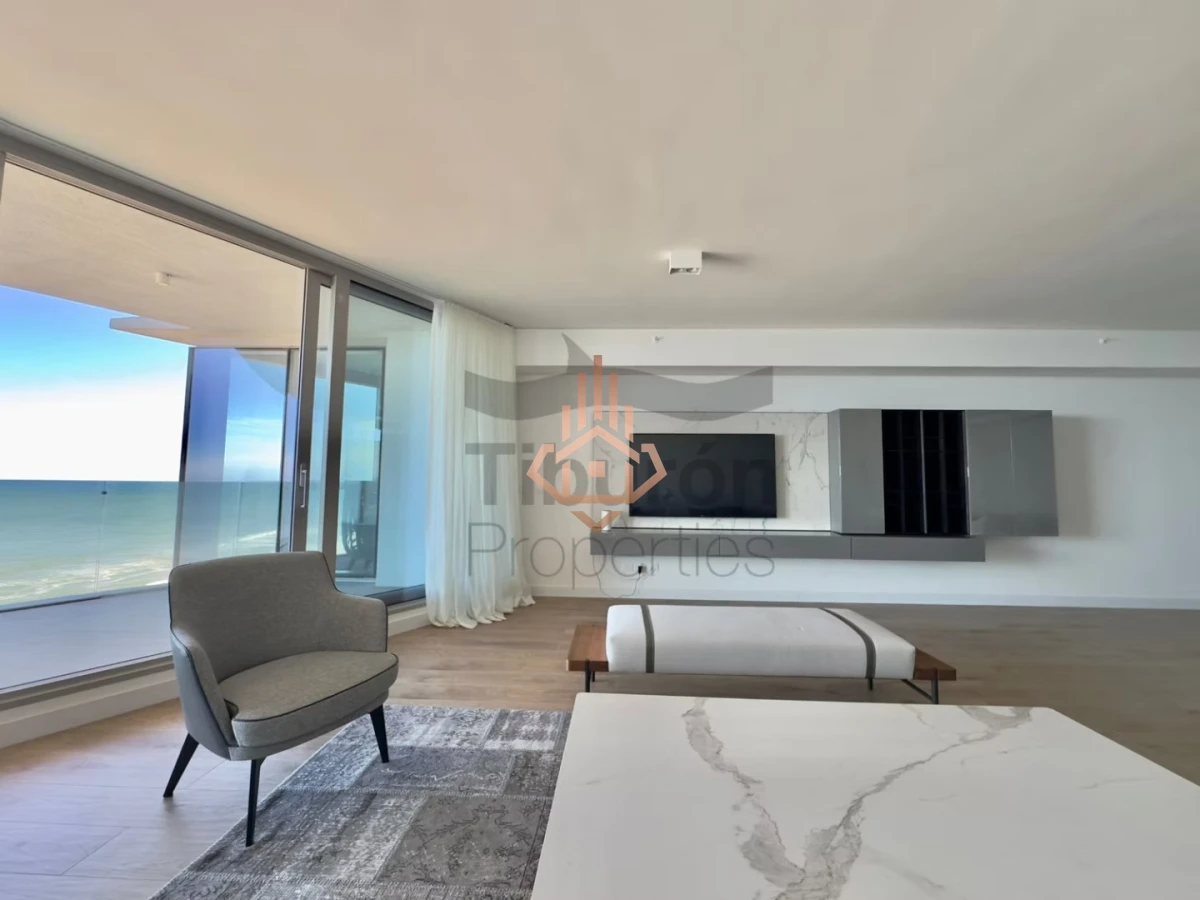 Trump Tower - Tip. 03