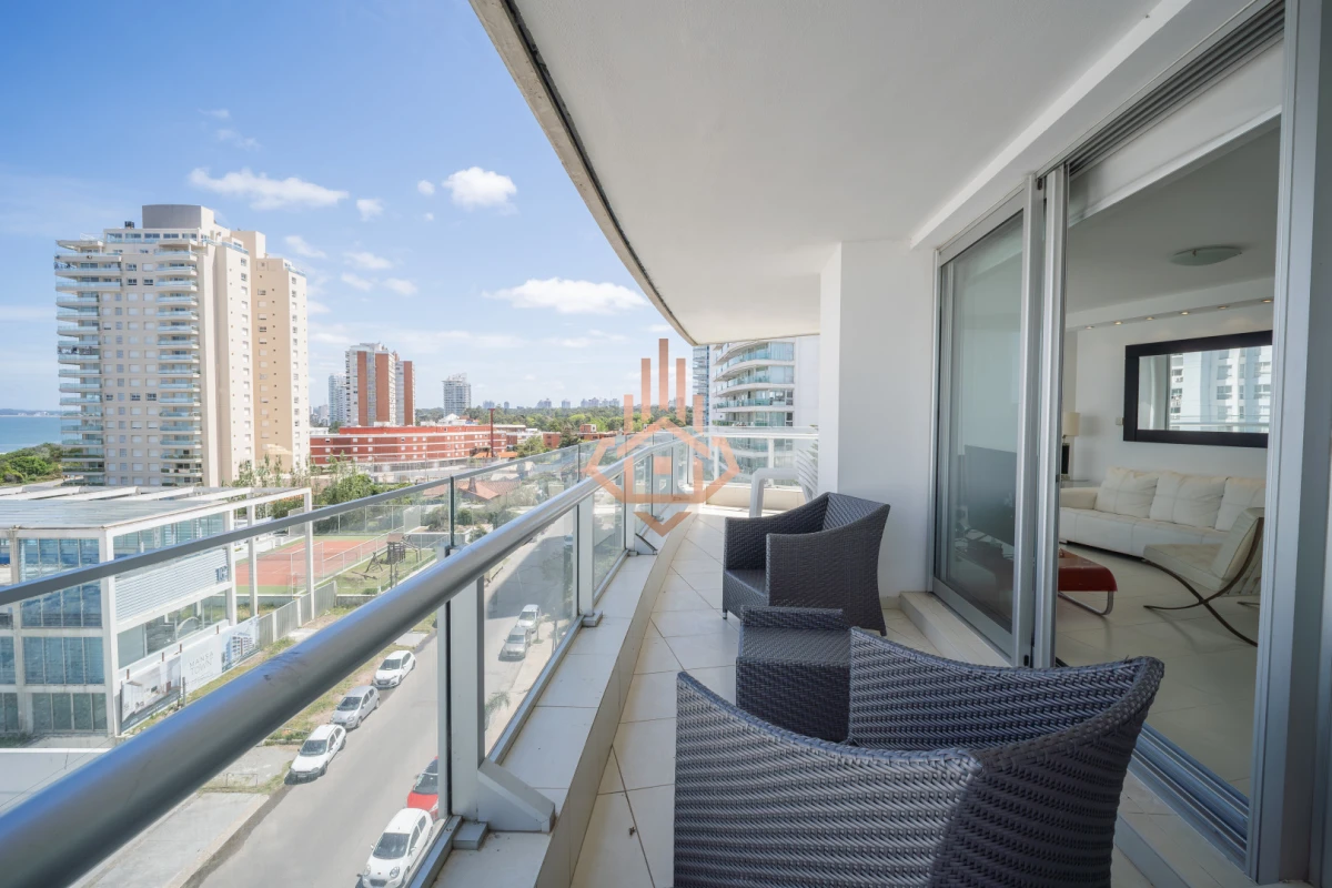 Comodo Apartamento de 3 suites