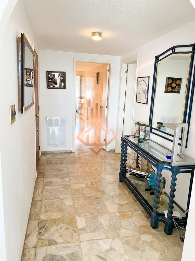 Apartamento 4 dormitorios Venta en Punta del Este.