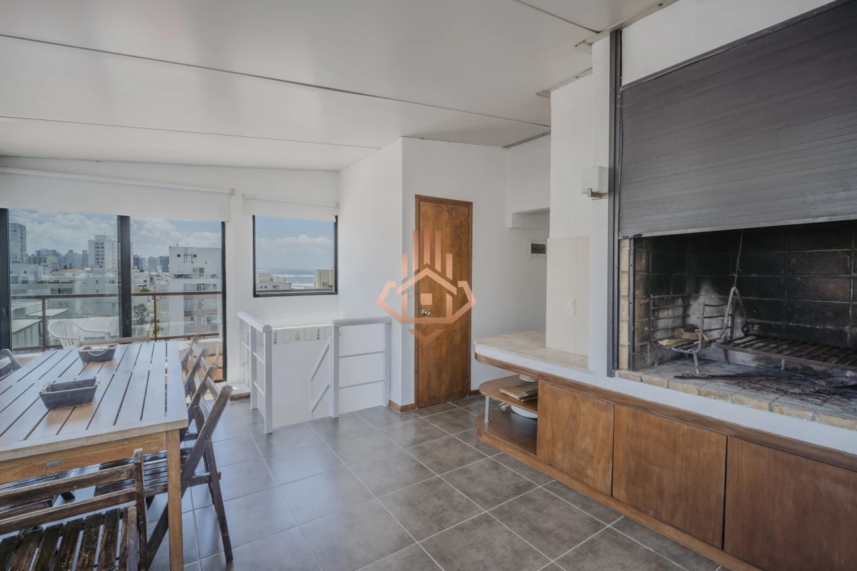 Venta Departamento 2 Dormitorios con Terraza Exclusiva y Vista al Mar - Península