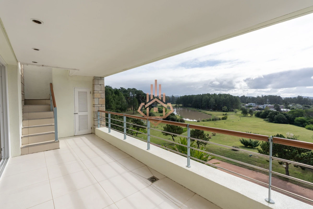 Venta Departamento 3 dormitorios Punta del este - Foto 3
