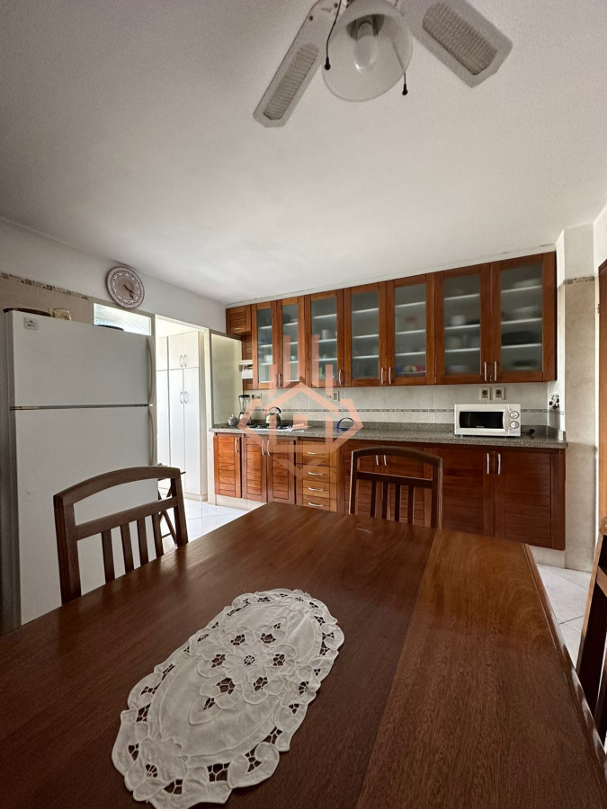 Venta Apartamento 3 dormitorios más dependencia sobre Roosevelt