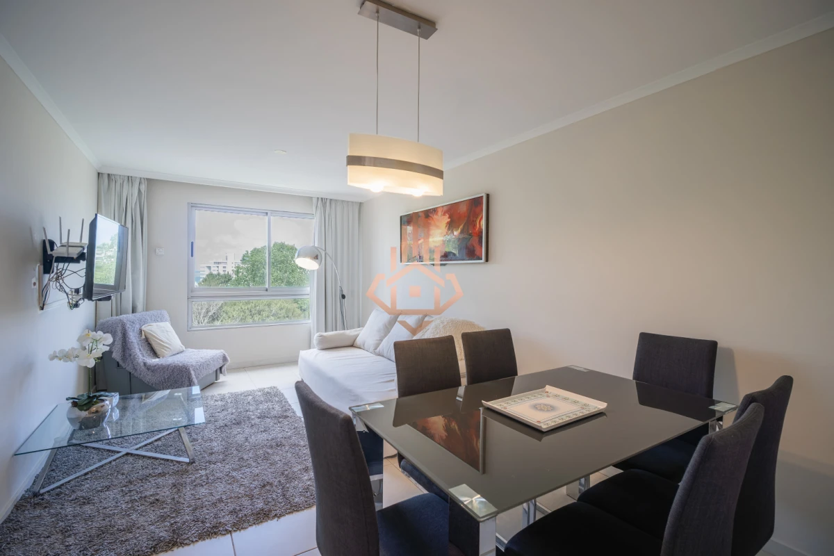 Venta Apartamento a pasos del Mar en Punta del Este, 1 dormitorio.