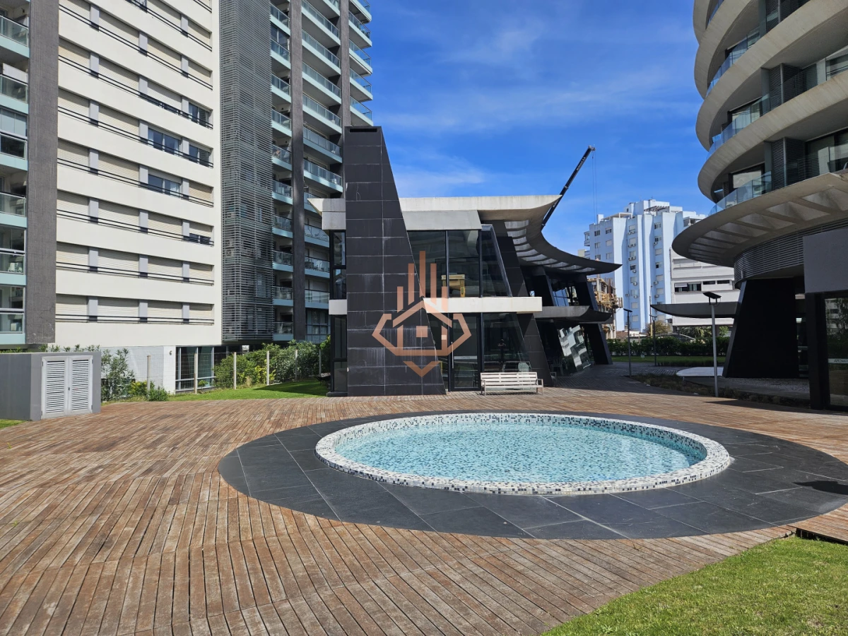 Se Vende Hermoso Departamento Piso 9 con 3 Dormitorios en Suite