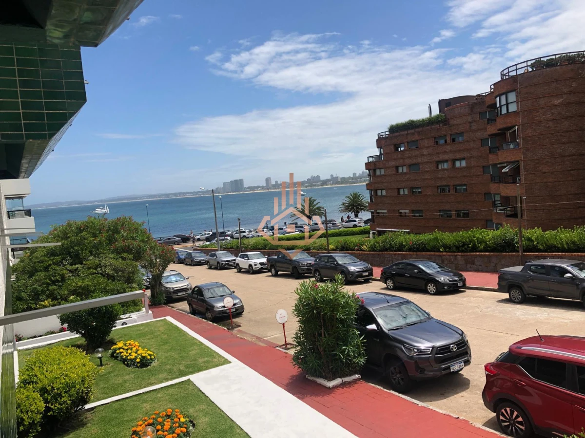Venta departamento 2 dormitorios en Edificio Positano, Playa Mansa, Península