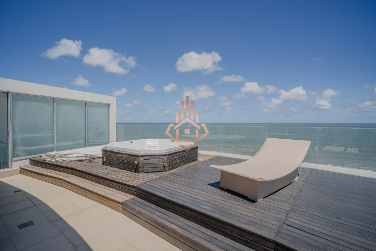 Triplex Penthouse Frente al Mar