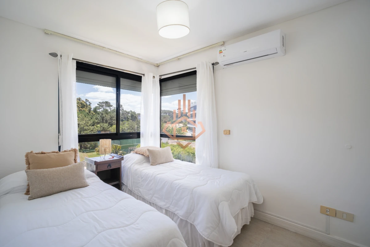 Departamento en Primera Línea - Vista Infinita al Mar en Parada 28 de La Brava