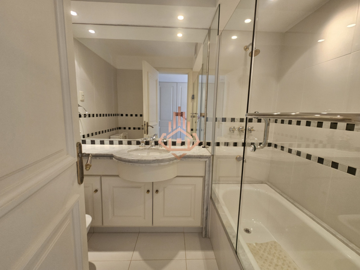 Se Vende Apartamento de 4 Dormitorios en Suite y Terraza Privada con Barbacoa Cerrada Balcon con Espectaculares Vistas