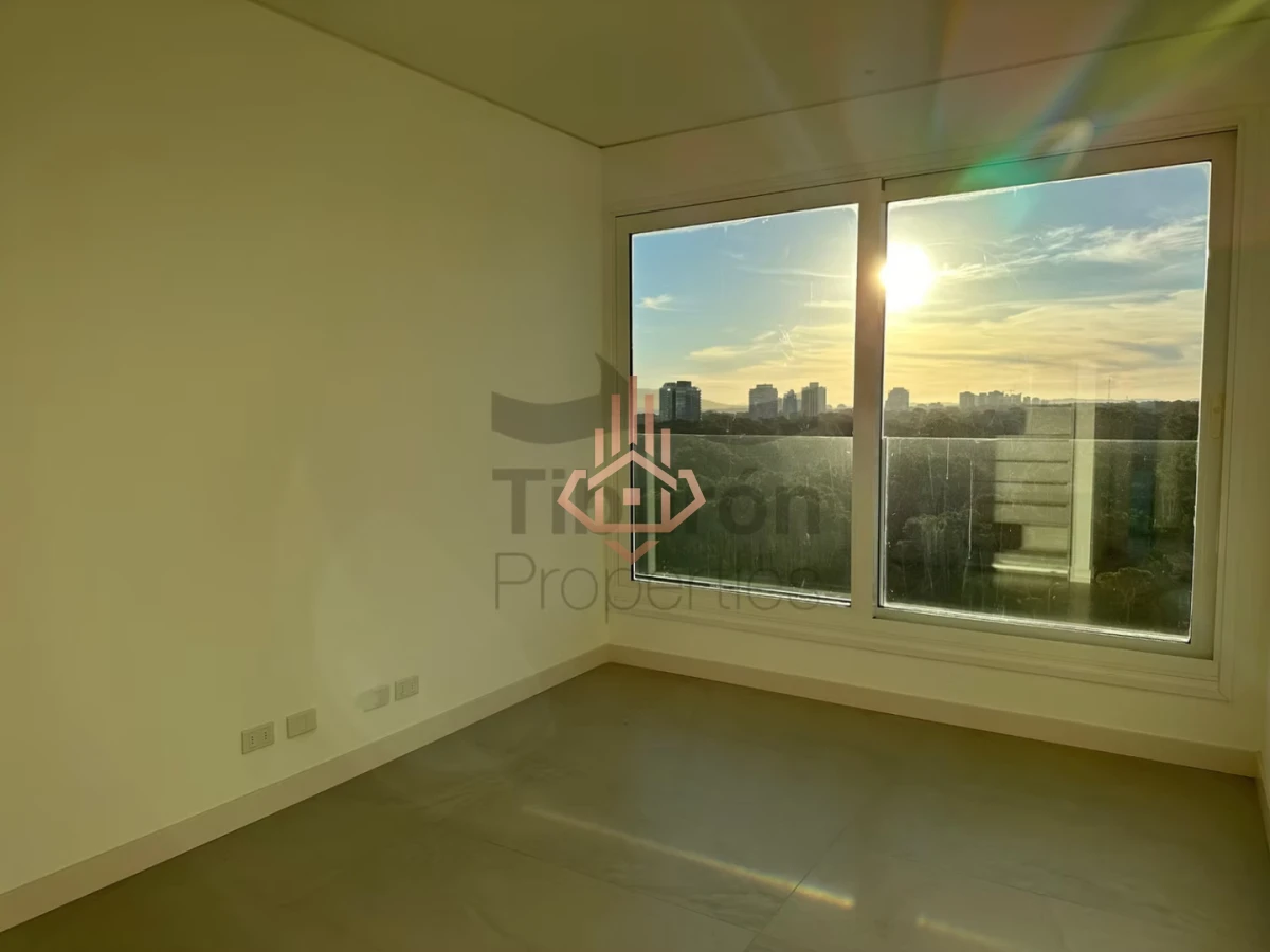 Le Parc III - Piso alto frente al mar