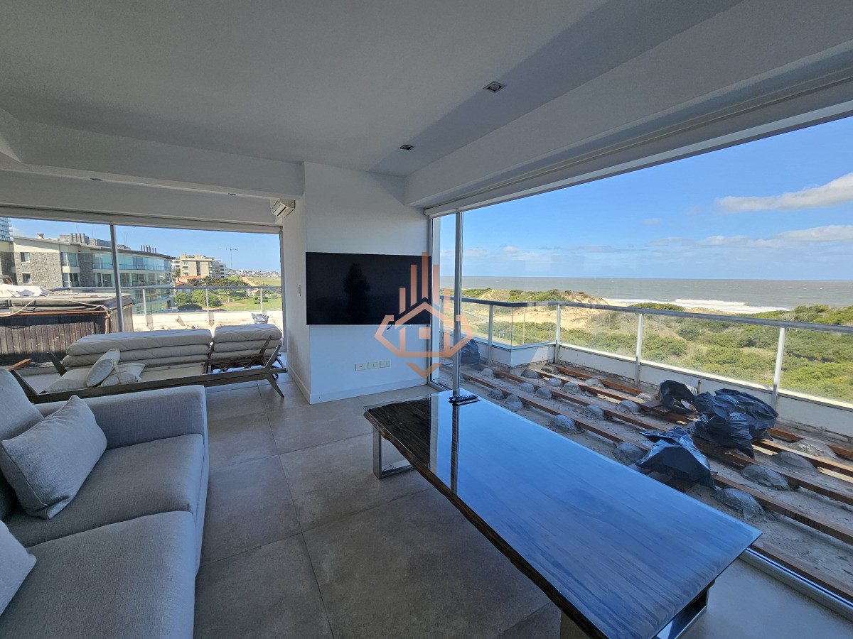 Penthouse en Alquiler Parada 32 de la Brava, 4 Dormitorios