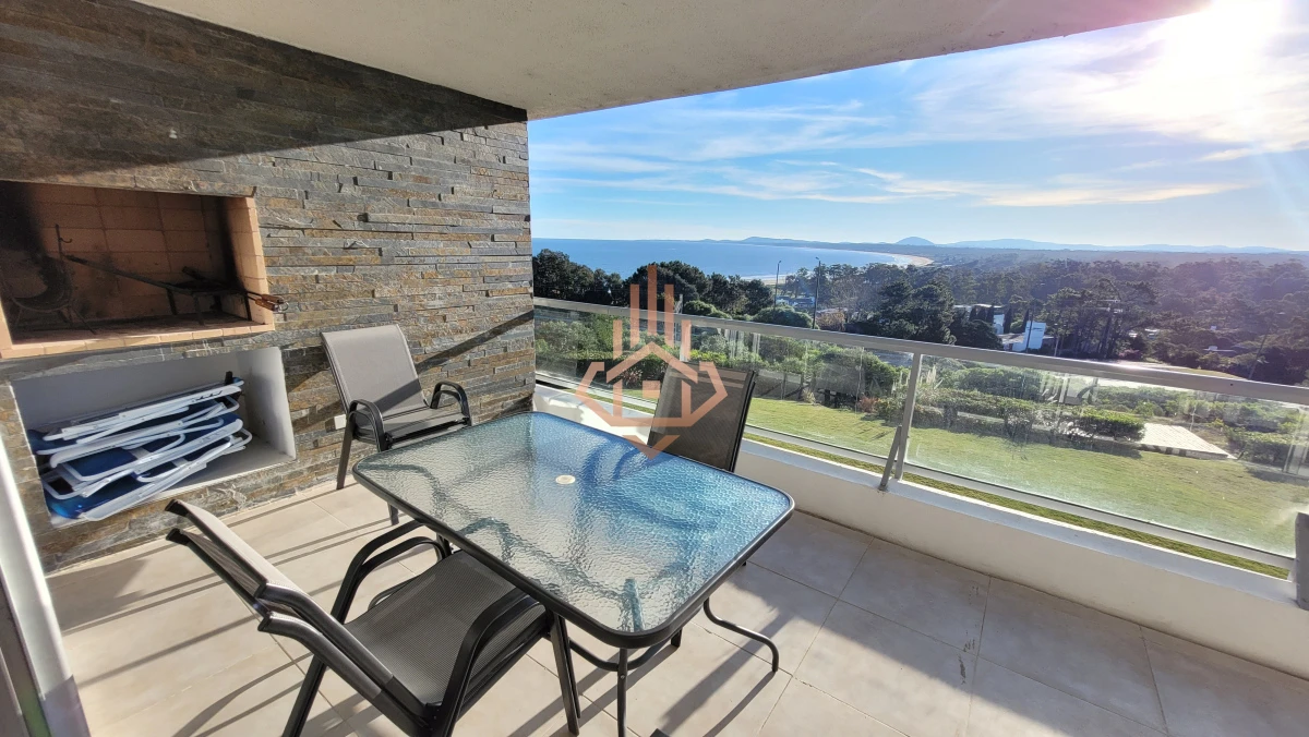 Apartamento en venta con la mejor vista panorámica en Punta Ballena