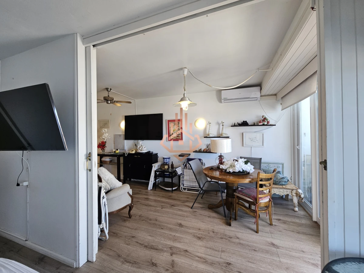 Se Vende Departamento de un Dormitorio con Vista al Mar Balcon en Peninsula