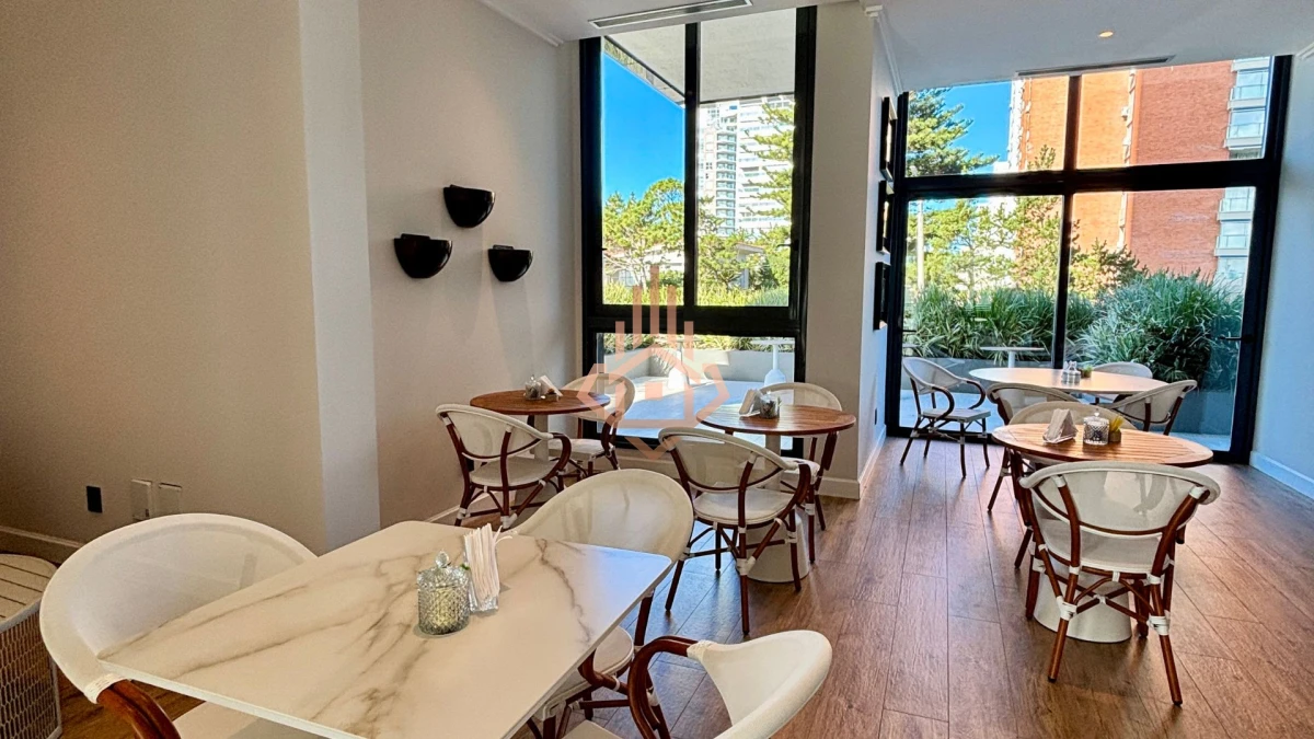 Apartamento en Venta 3 suites + servicio en Paramount Tower, Playa Mansa