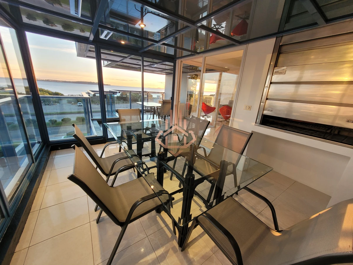 Residencia de lujo en venta frente al mar - Beverly Tower, Playa Mansa