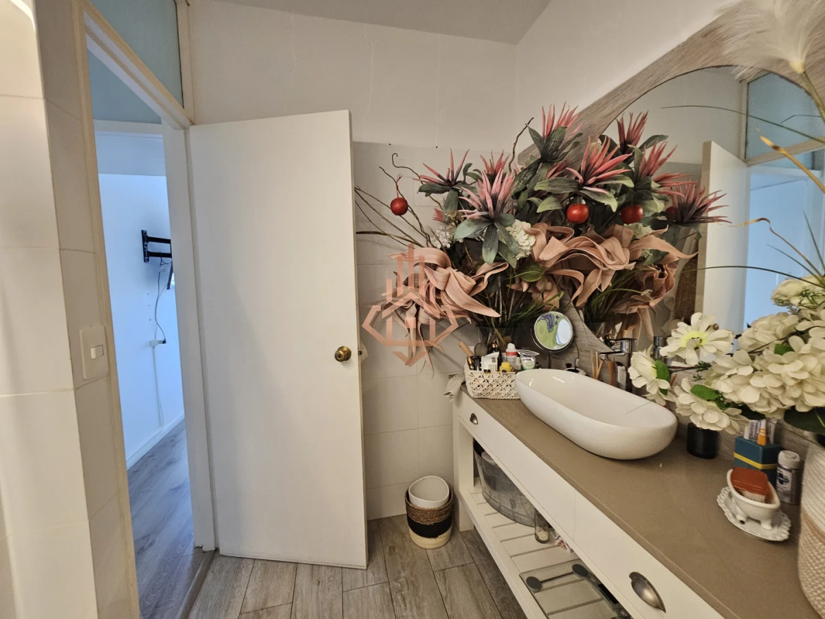 Se Vende Departamento de un Dormitorio con Vista al Mar Balcon en Peninsula