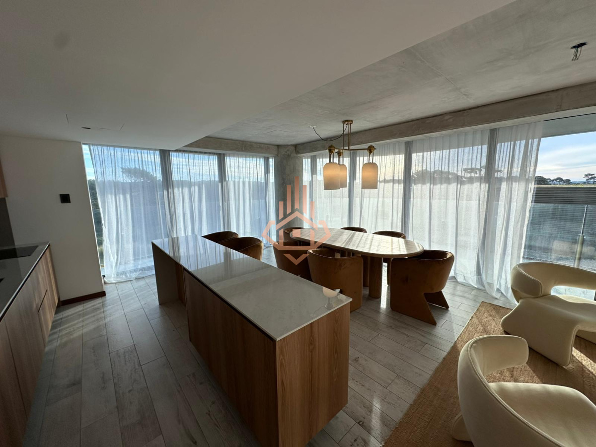 Venta departamento en Surfside de 1 dorm + den