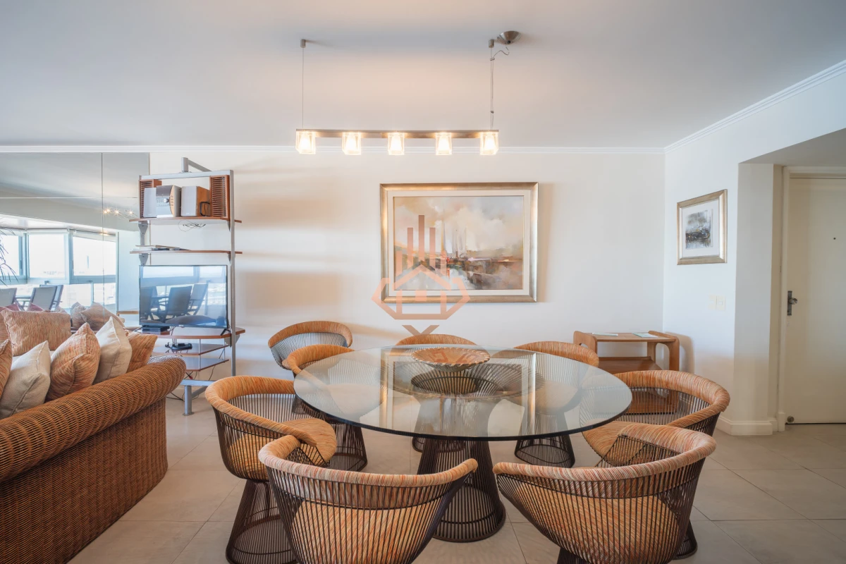 Apartamento en el icónico Torreón, con vista y ubicación excepcional