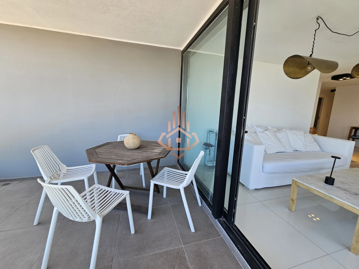 Se Vende Hermoso Departamento Piso 9 con 3 Dormitorios en Suite