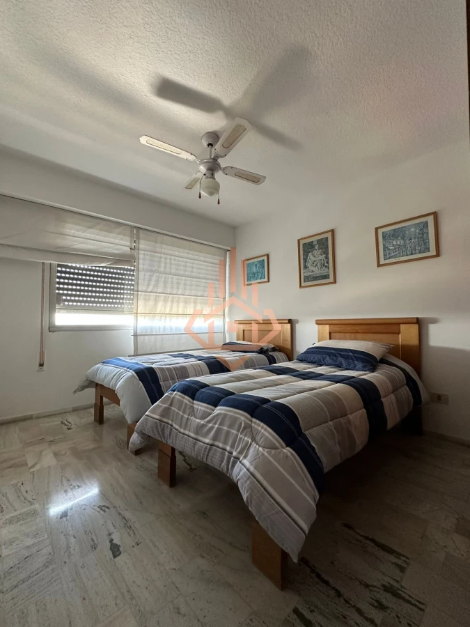 Venta Apartamento 3 dormitorios más dependencia sobre Roosevelt