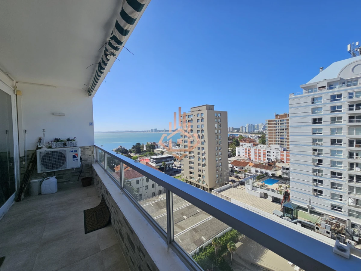 Se Vende Departamento de un Dormitorio con Vista al Mar Balcon en Peninsula