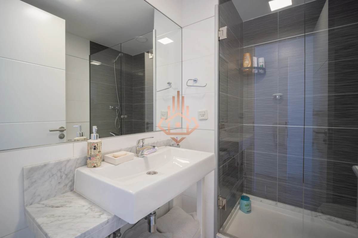 Venta Apartamento en torre ONE 2 esquinero con vista 180