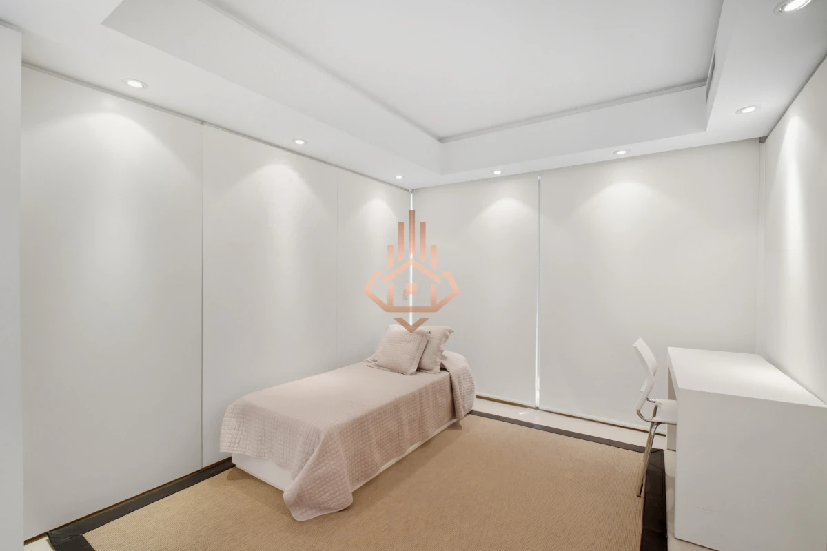 Espectacular Apartamento en Venta de 6 Dormitorios 6 Cocheras Increible Terraza con Piscina Privada