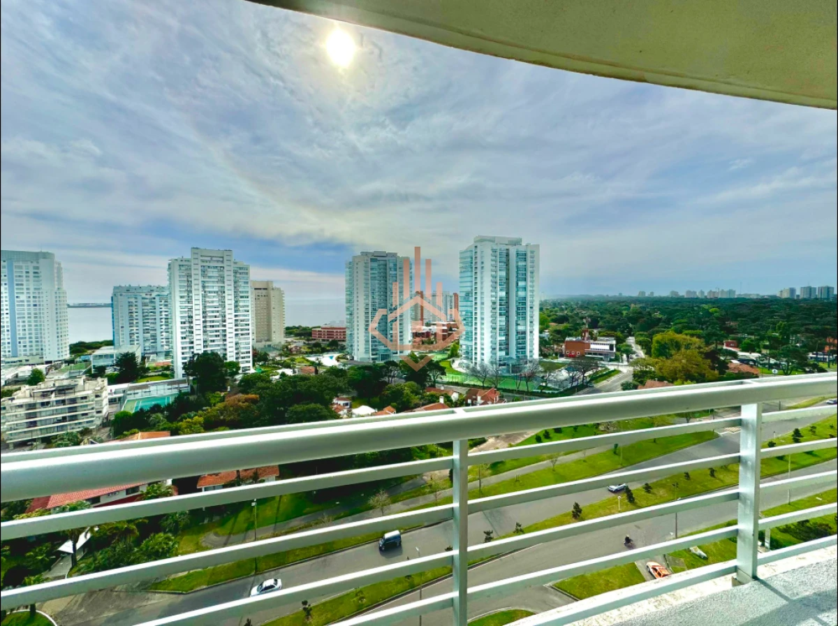 Apartamento en Punta del Este, Boulevard Artigas