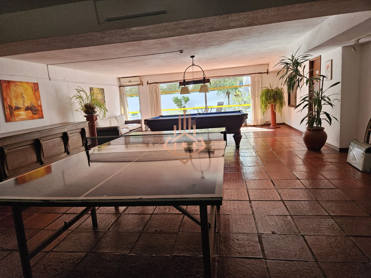 Alquiler temporal, e cuartos y medio, zona Roosevelt