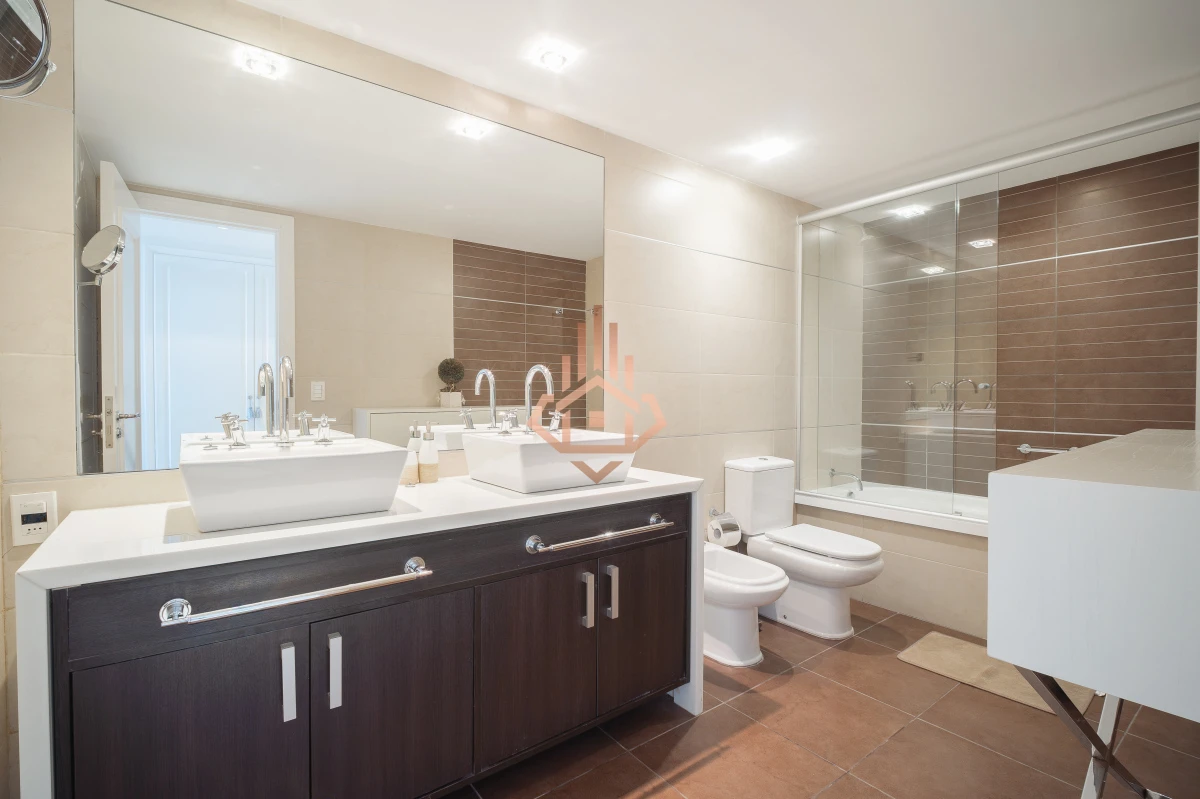 Imperiale1  3 dorm. 3 baños