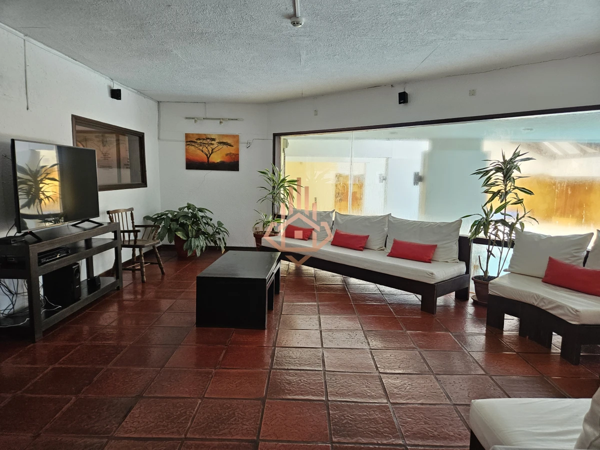 Alquiler temporal, e cuartos y medio, zona Roosevelt