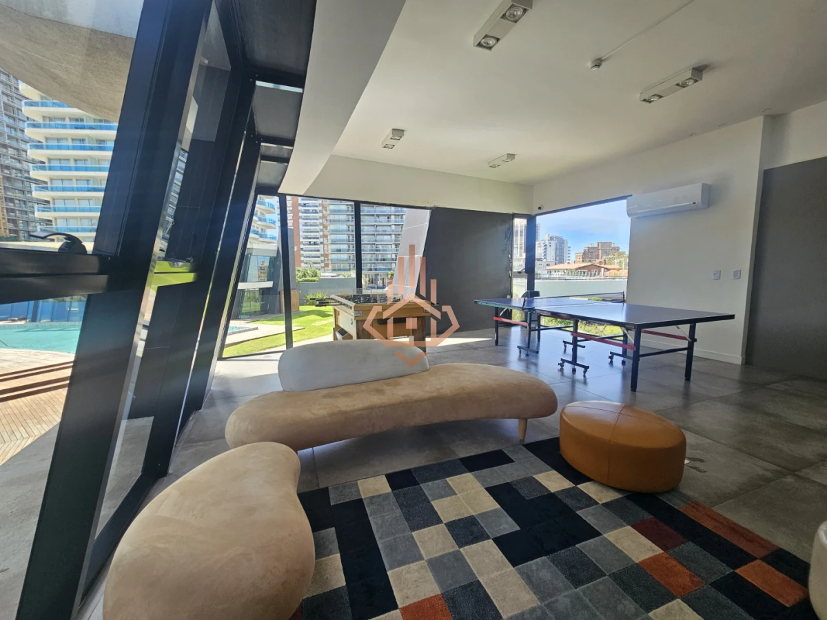 Se Vende Hermoso Departamento Piso 9 con 3 Dormitorios en Suite