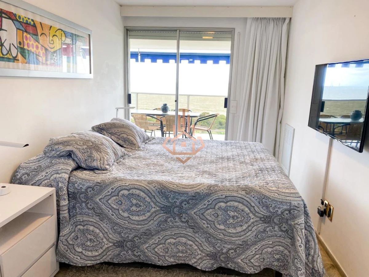 Apartamento 4 dormitorios Venta en Punta del Este.