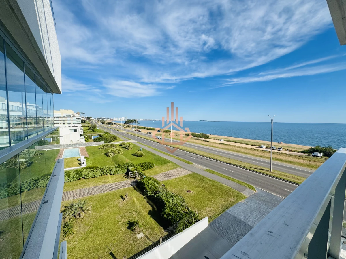 Venta Apartamento Penthouse 4 dormitorios, Frente al mar