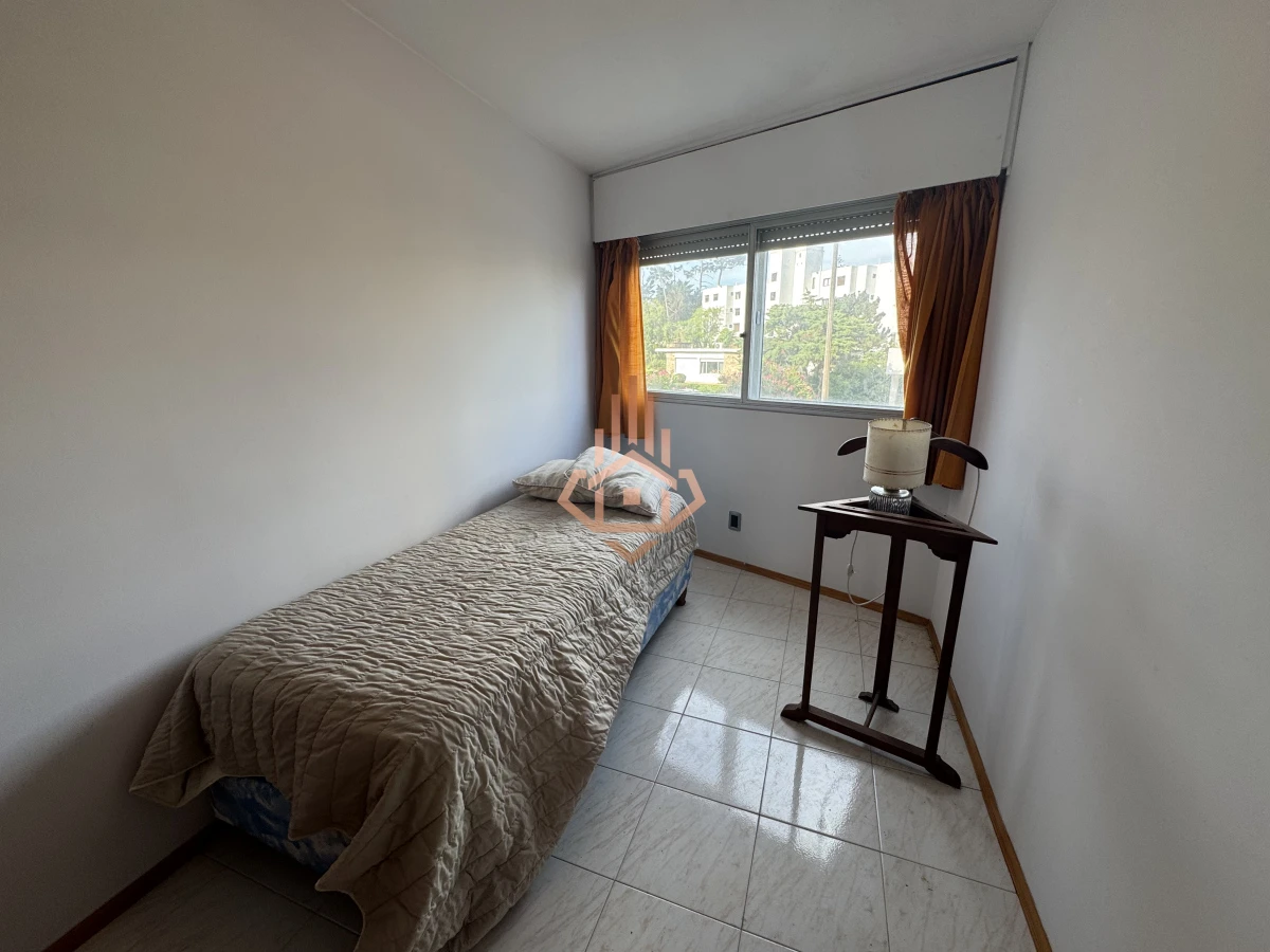 Venta apartamento frente al Mar de 3 dormitorios.