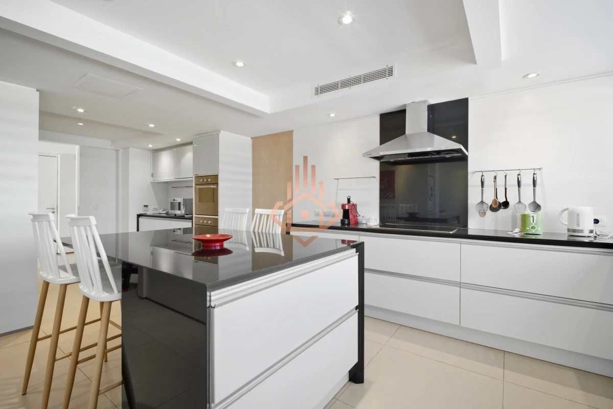 Espectacular Apartamento en Venta de 6 Dormitorios 6 Cocheras Increible Terraza con Piscina Privada