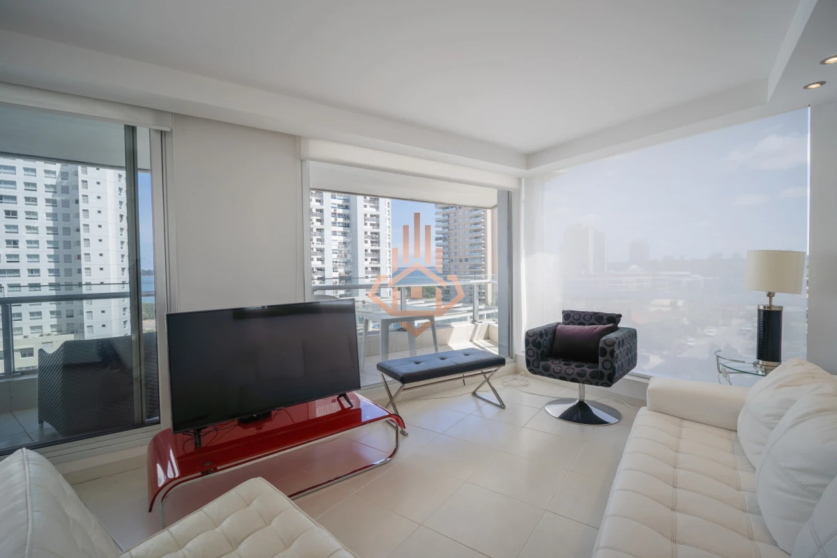 Comodo Apartamento de 3 suites