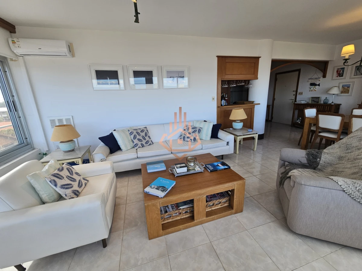 Apartamento en la Peninsula Vista al Mar