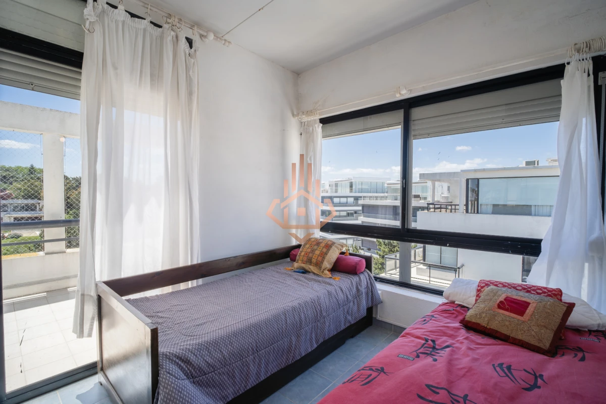 Departamento en Primera Línea - Vista Infinita al Mar en Parada 28 de La Brava