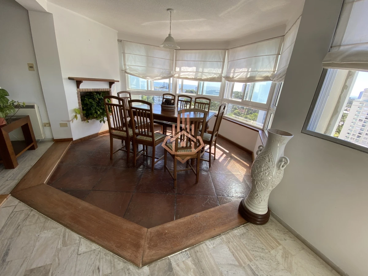 Venta Apartament 4 dormitorios,  Punta del este, Excelente ubicaciÃ³n.