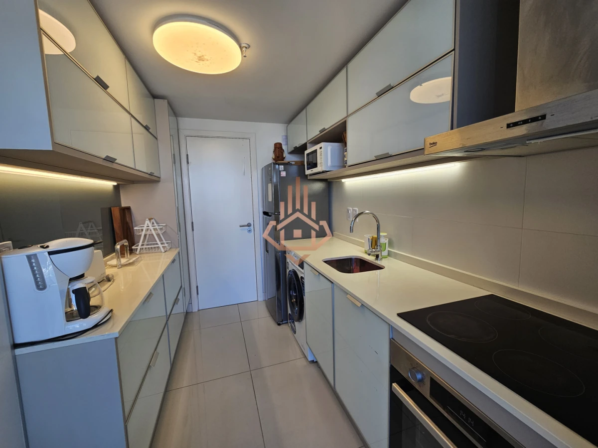 Se Vende Hermoso Departamento Piso 9 con 3 Dormitorios en Suite