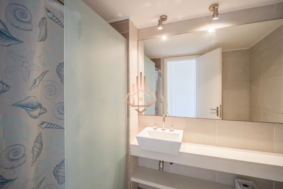 Venta Apartamento a pasos del Mar en Punta del Este, 1 dormitorio.