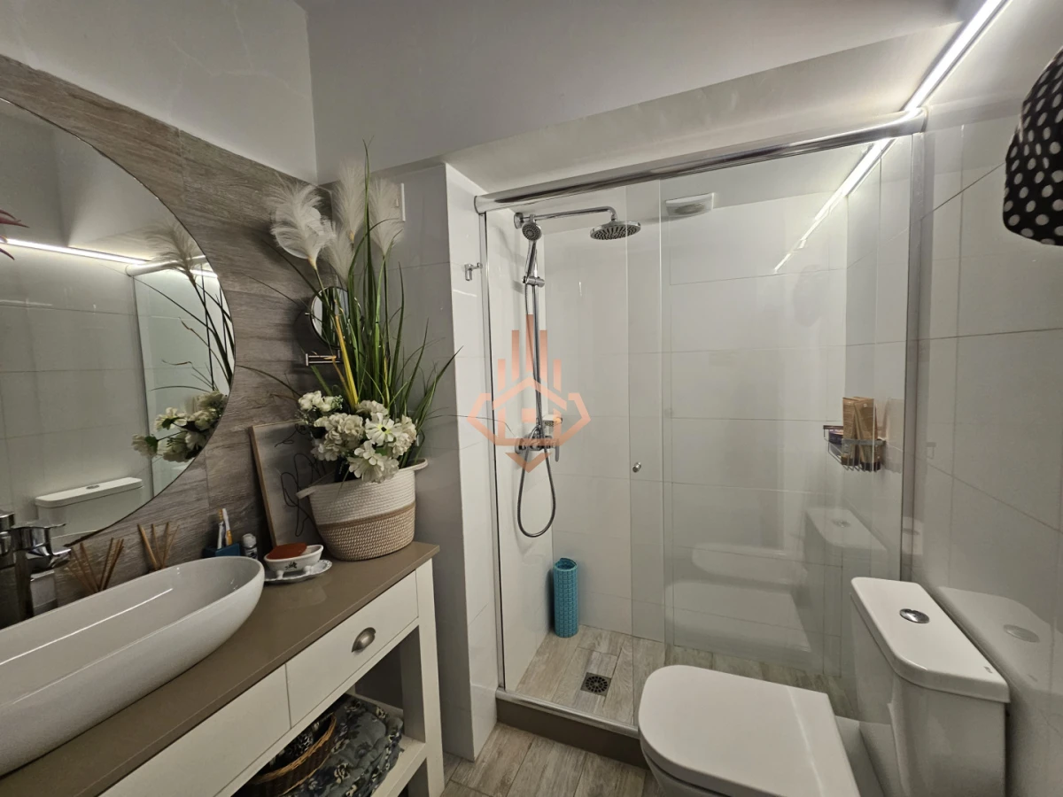 Se Vende Departamento de un Dormitorio con Vista al Mar Balcon en Peninsula