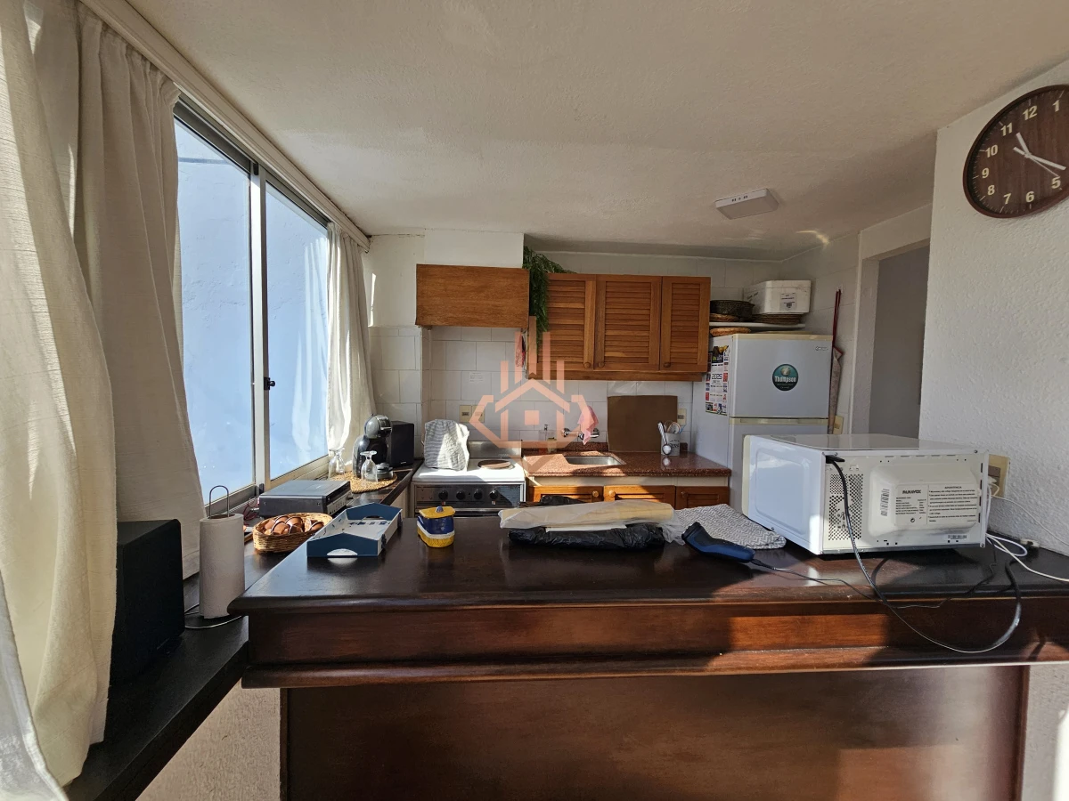 Alquiler temporal, e cuartos y medio, zona Roosevelt