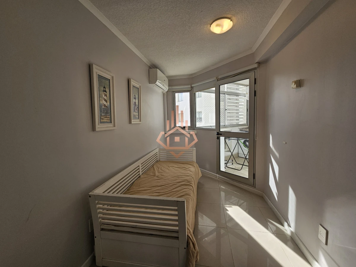 Departamento en Venta en Ocean Drive de 3 Dormitorios Mas Dependencia