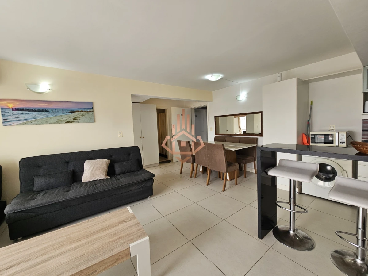 Se Vende Apartamento de Dos Dormitorios con Balcon y Vista en la Península