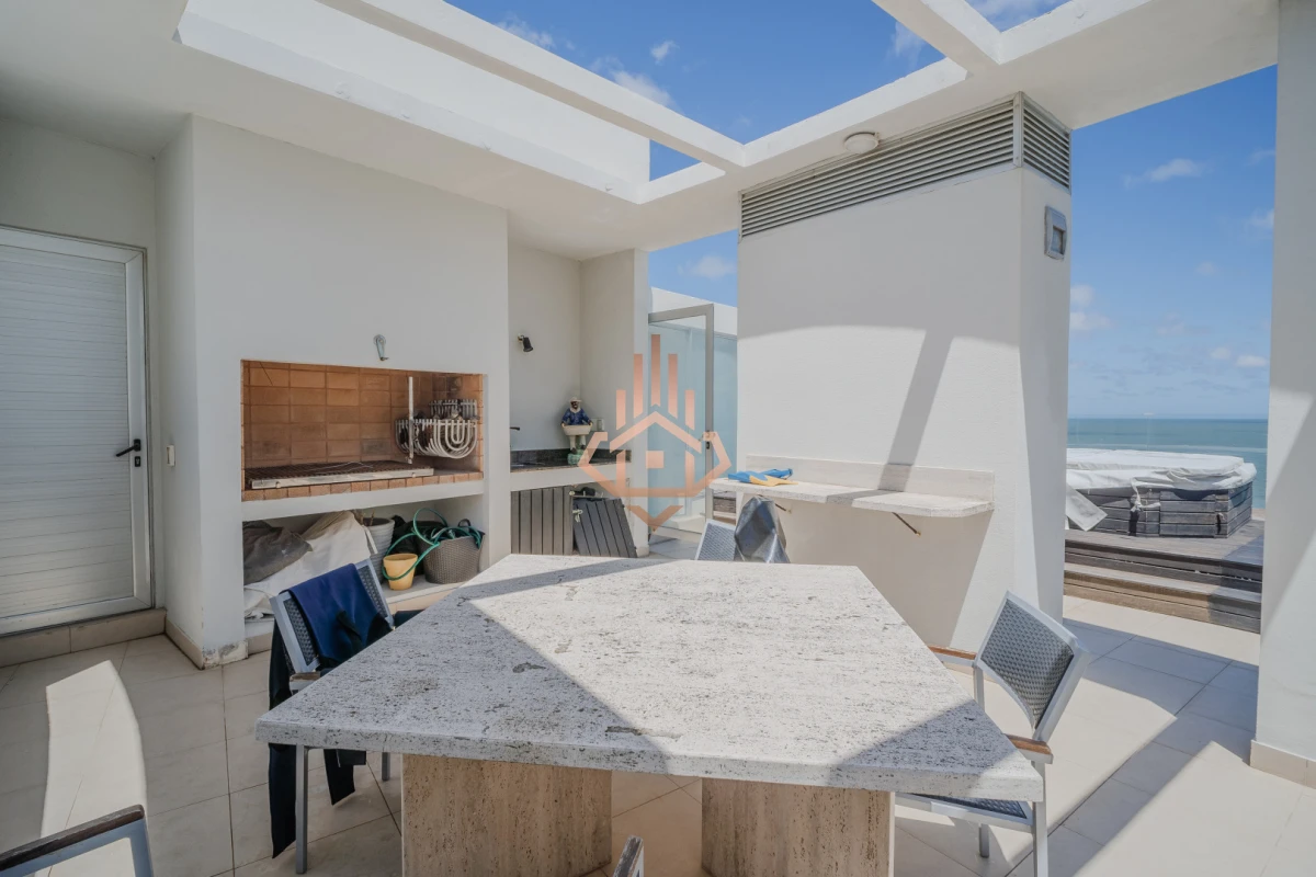 Triplex Penthouse Frente al Mar