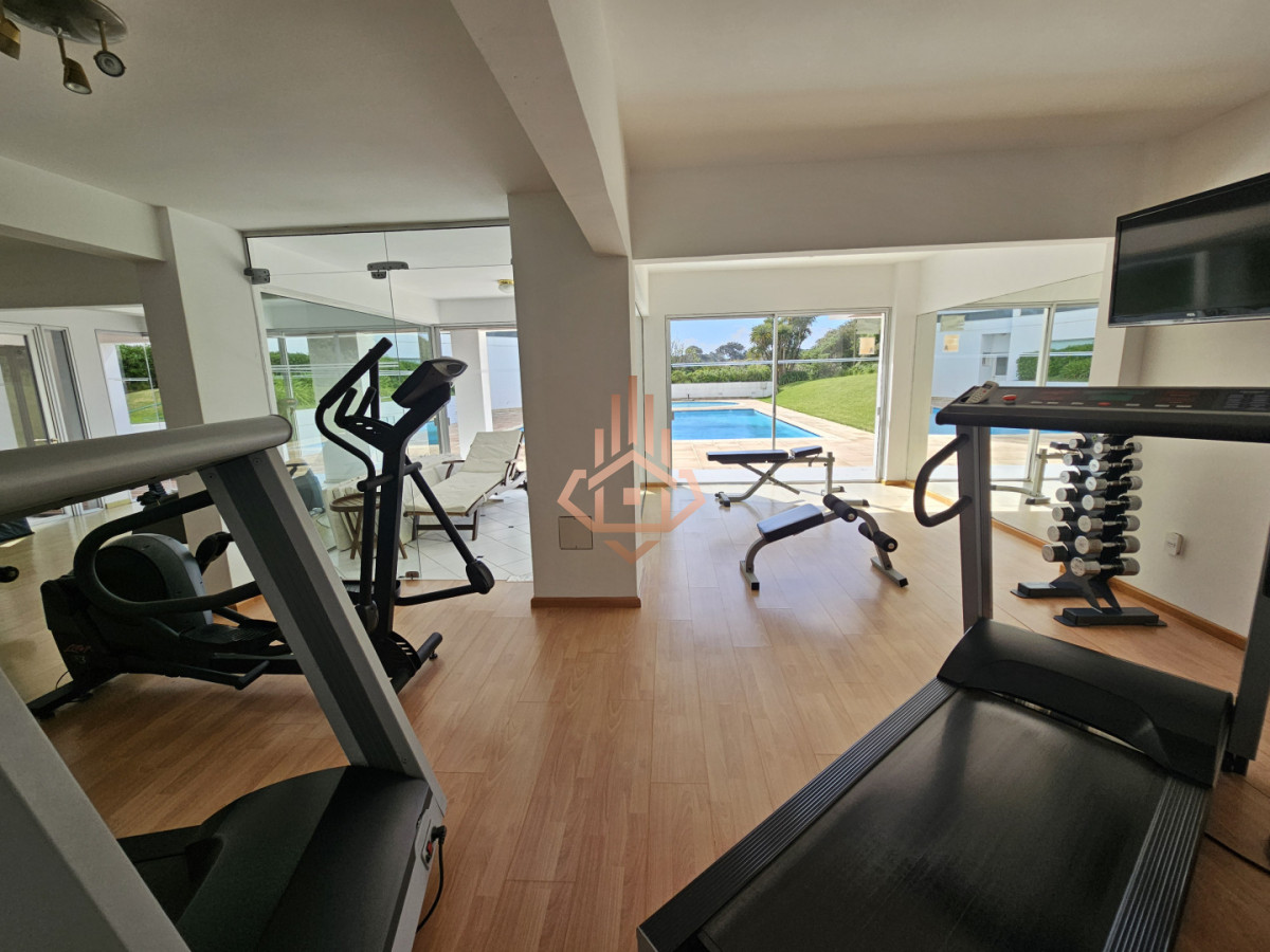 Se Vende Apartamento de 4 Dormitorios en Suite y Terraza Privada con Barbacoa Cerrada Balcon con Espectaculares Vistas